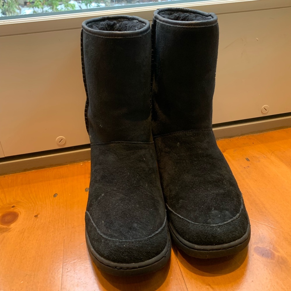 Ugg snow boots